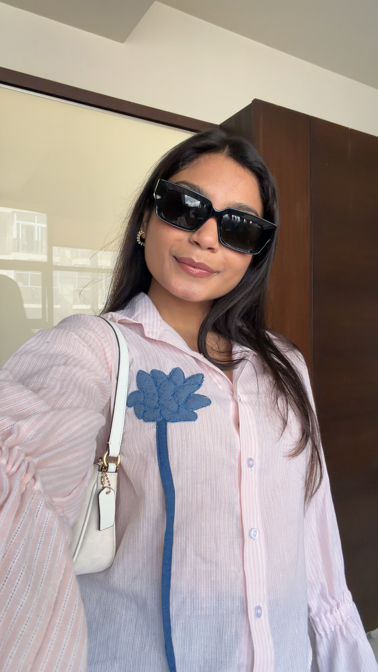 Appliqué Petal Shirt - side view - Kodds