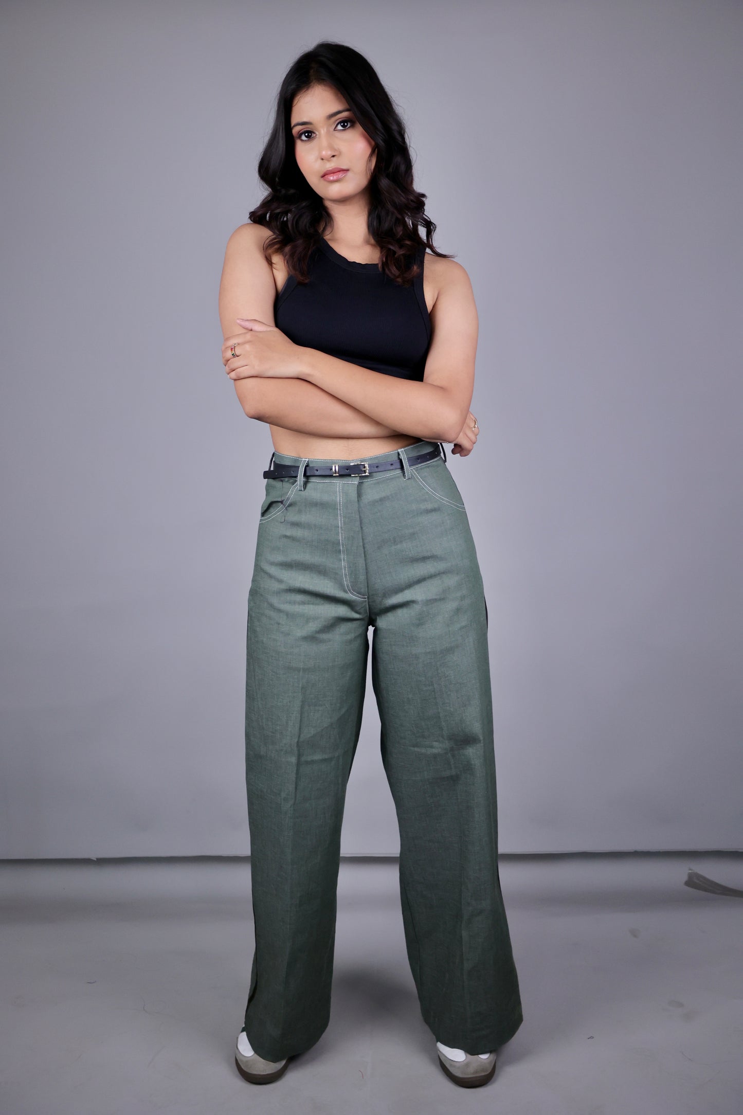 Everyday Olive Pants - detail view - Kodds